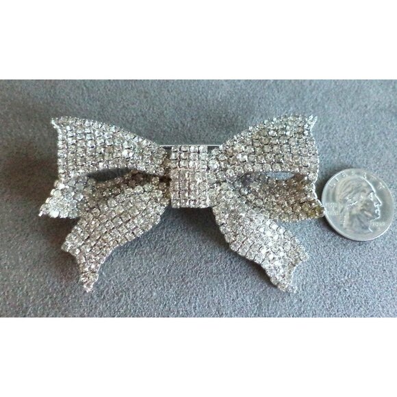 Vintage TRIGERE Rhinestone Ribbon BOW BROOCH Layered Sparkly 3.25" x 2" Rhodium - Picture 8 of 8